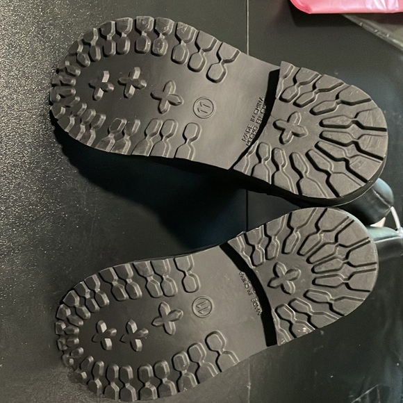 🆕 RESERVED BB Old Navy Toddler Baby Girl’s Faux Leather Side Zip Boots Black - Picture 8 of 11